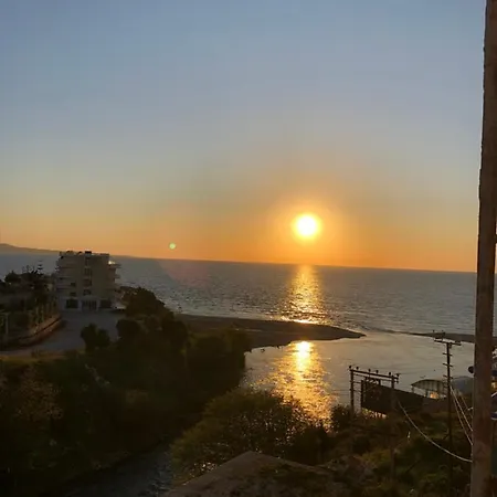 Am's * Saranda